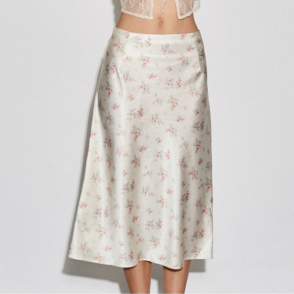 Motel Piya Satin Midi Skirt
